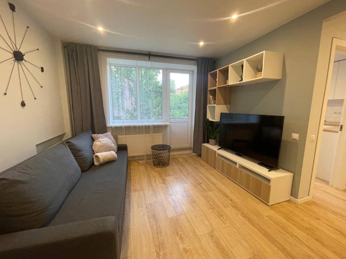 Modern 1Br Haven Near Two Parks Lejlighed Riga Eksteriør billede